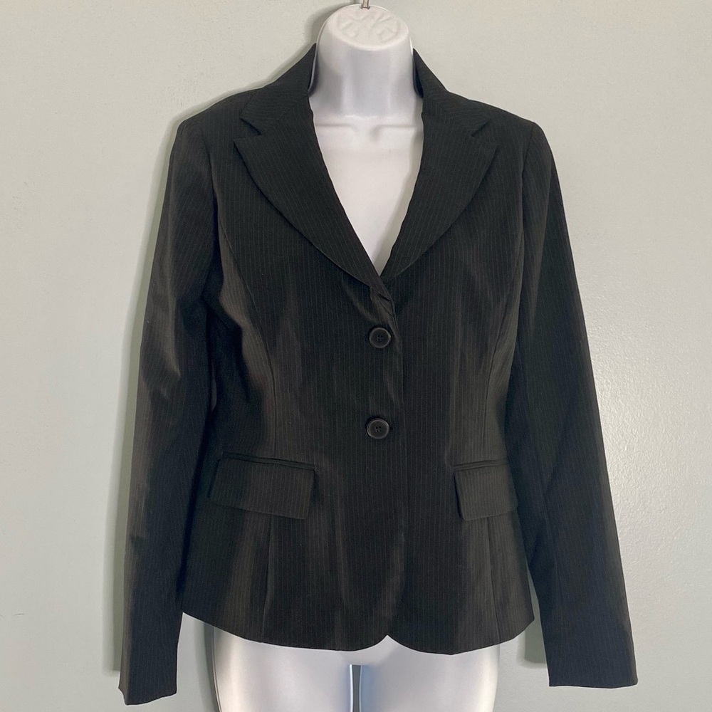 NY&Co stretch pinstripe blazer